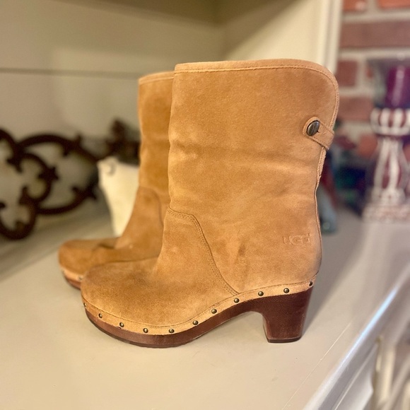 UGG Lynnea Stud Shearling Lined Clog Tan Leather Heel Ankle Boots Size 6 Boho - Picture 7 of 16